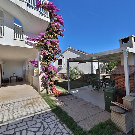 2 Bedroom Cozy Apartment In Marina Zewnętrze zdjęcie