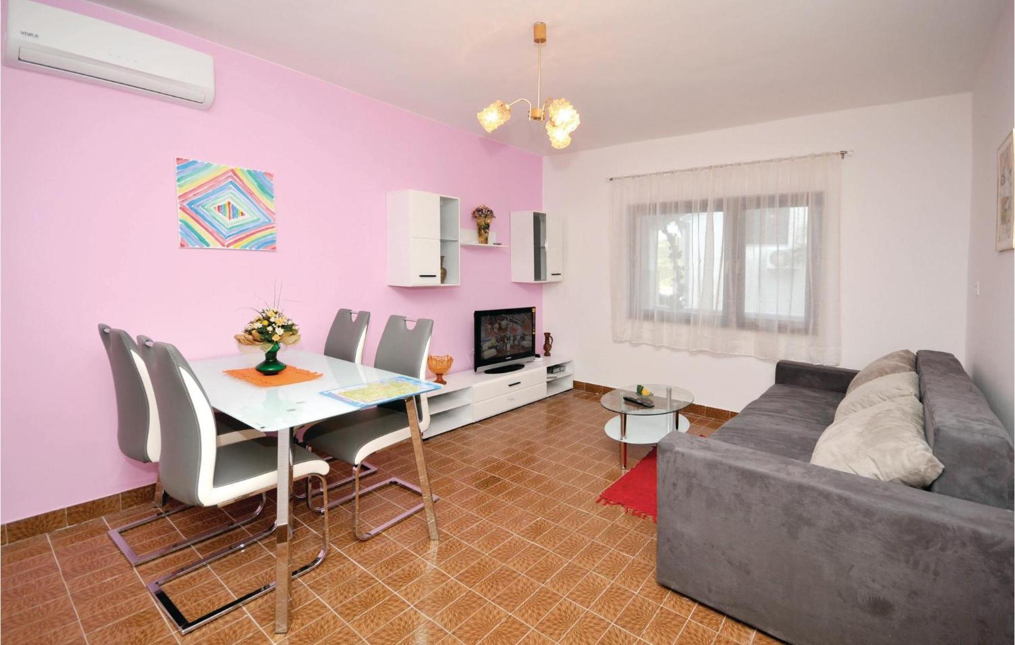 2 Bedroom Cozy Apartment In Marina Zewnętrze zdjęcie